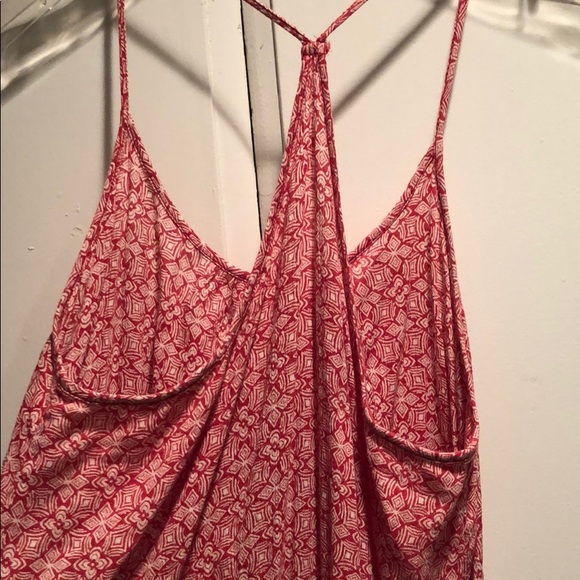 Red Backless Tank Top Blouse - Picture 2 of 3